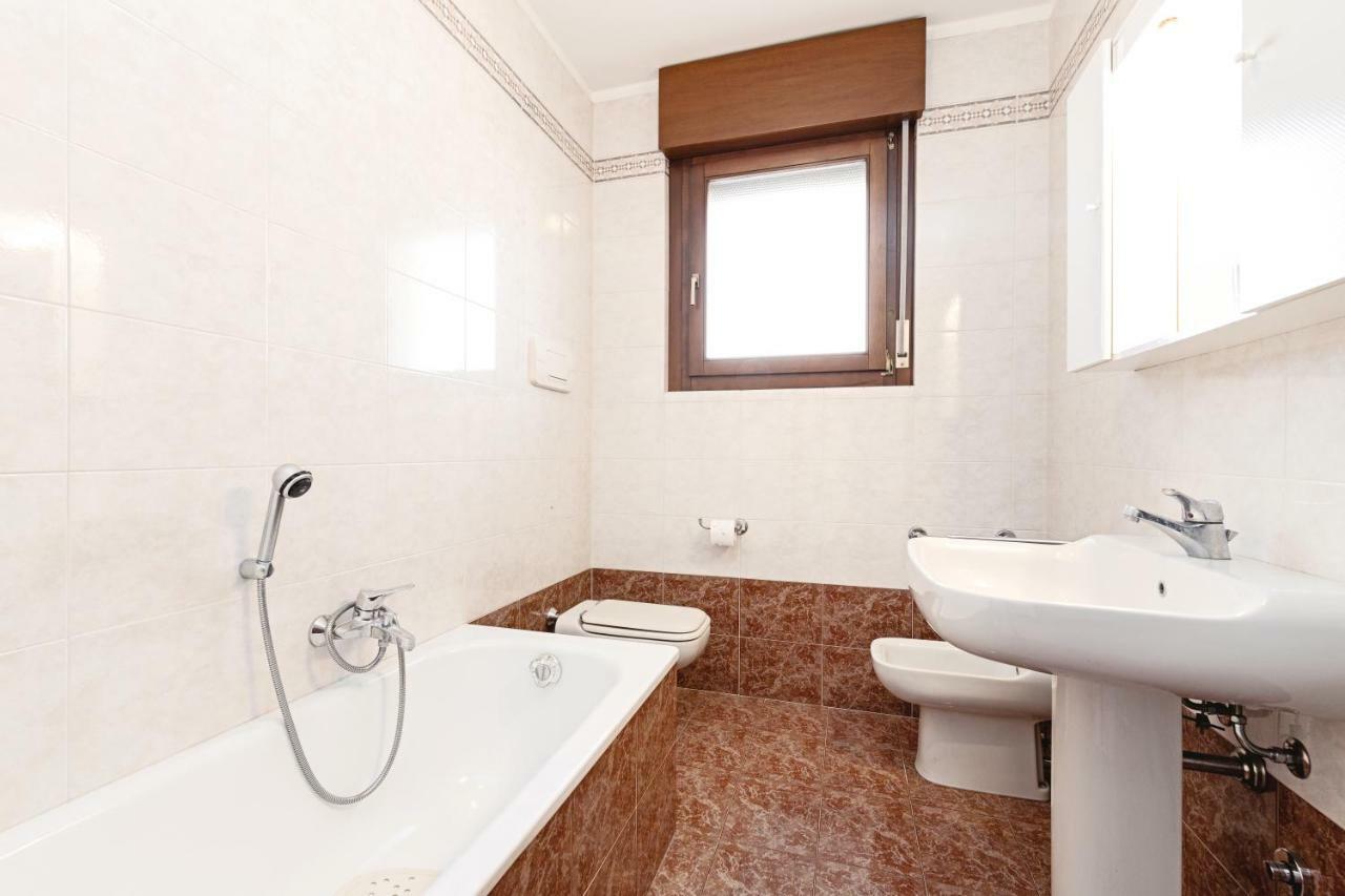 Apartamento Colourful Flat Borgo Roma Verona Exterior foto