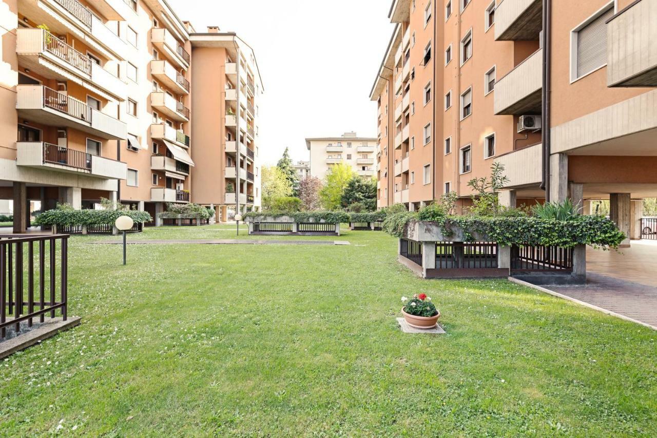 Apartamento Colourful Flat Borgo Roma Verona Exterior foto