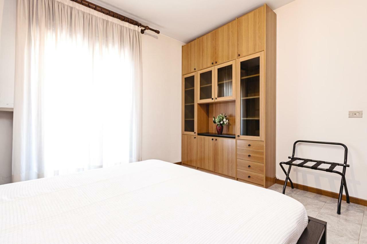 Apartamento Colourful Flat Borgo Roma Verona Exterior foto