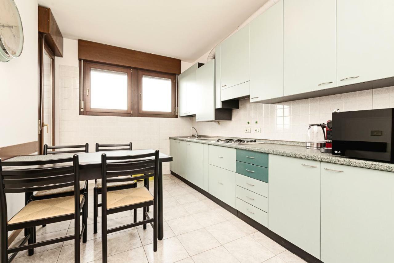 Apartamento Colourful Flat Borgo Roma Verona Exterior foto